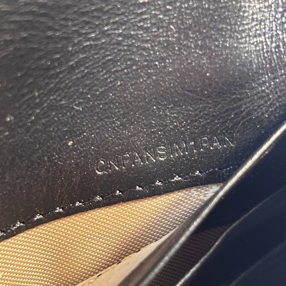 Burberry Bundle of Bag, wallet and cardholder - Picture 12 of 16